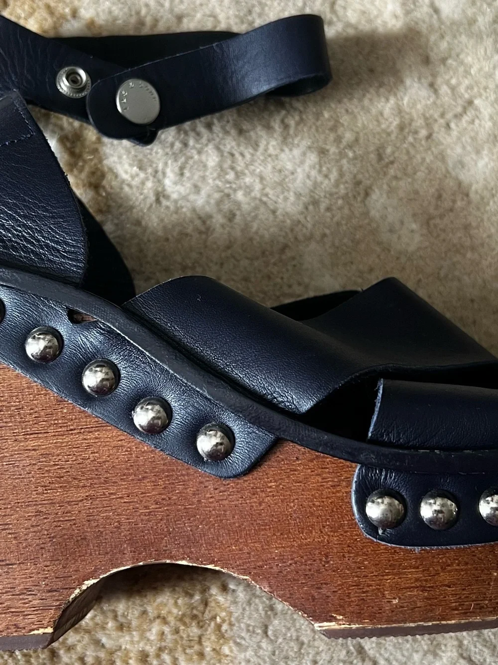 Rag & Bone Chunky Leather Platform Sandal with Studded Wood Wedge size 39 1/2